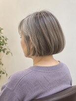 aptas 青山/表参道 白髪染め/白髪ぼかしハイライト/ボリュームアップエクステ&nbsp;表参道/青山/なめらかなグレイのラインボブ