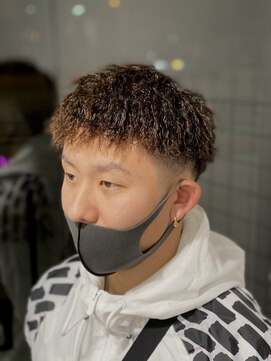 黒人風パーマスタイル L エルマークコウリエン L Mark Korien のヘアカタログ ホットペッパービューティー