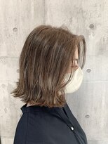 ハク(haku) [yuuki]白髪ぼかしハイライトカラーデザインカラーケアブリーチ