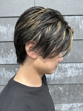 ヒュイル バイ ニアウ(Hwyl by Niau) メンズマッシュパーマスパイラルパーマニュアンスパーマメッシュ