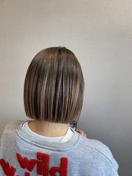 イヴ(y.ve) 切りっぱなしボブ