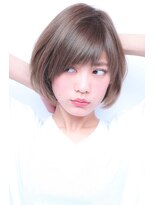 大人可愛い骨格矯正小顔カット　斜めバングが可愛い