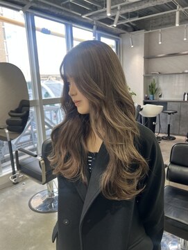 トーン(tone) 海外風ベージュヘア×フリンジレイヤーカット