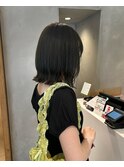 切りっぱなしボブ×オリーブカラー