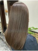 夏カラー×髪質改善でツヤ感たっぷりスタイル