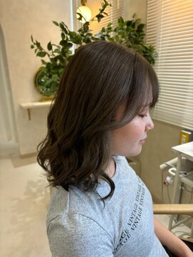 ジーナ 博多(Zina) 柔らかいカラー 【 オリーブベージュ 】♪