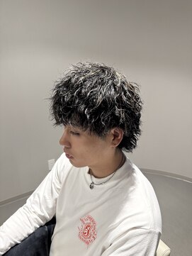 リレイス 四日市(RELACE) 四日市 レイヤーカット 髪質改善 縮毛矯正 メンズカット