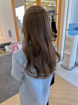ユニ バイ マグ 長野店(Uni.by Mag) 赤み消し◎オリーブカラー×ロングレイヤー透明感