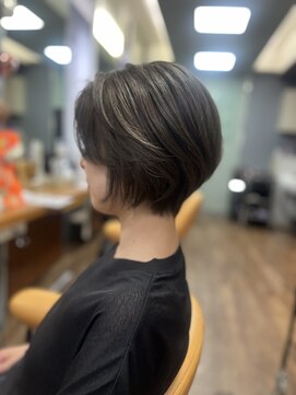 リッツファミリーズ ニコ本原店(RIT FAMILY Z) 骨格修正も!大人ショートボブ