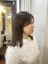クオート(quoit) 肩で揺れるナチュラルミディ