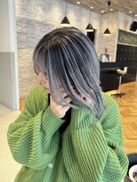 アースコアフュールボーテ 笛吹店(EARTH coiffure beaute)&nbsp;シルバーアッシュバレイヤージュブリーチワンホンカラー