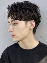 リット×ベリエ(Lit.×belier)&nbsp;センターパートメンズマッシュパーマニュアンスパーマ刈り上げ