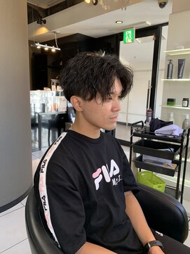 アイズ 海老名(AIZU) 波巻きパーマ波巻きスパイラルパーマセンターパート骨格矯正