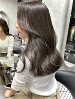 シティ(CITY) レイヤーカット 顔まわりレイヤー オリーブグレージュ 井坂