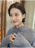 耳掛け大人ショートボブ 外ハネボブレイヤー 表参道30代40代