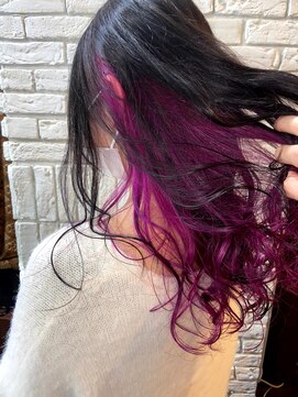 ジーナ サンシャイン通り池袋(Zina) インナー　ビビッド　バイオレットピンク zinaタナカユウタ