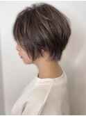 グレージュアッシュグレージュショートカットミニウルフ
