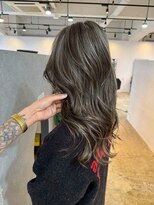 メリー オオサカ(Merly Osaka)&nbsp;大人おしゃれ！主張しすぎないハイライト