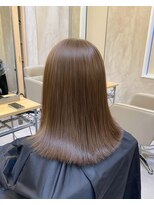 ジーナ 新宿(Zina)&nbsp;ブリーチなし/透明感カラー/グレージュ/レイヤーカット/韓国ヘア