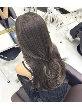 アイズ 横浜(IS) ヘーゼルベージュ/ブリーチなし/横浜/レイヤーカット