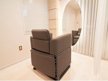 ルナ ピエナ(Luna piena)の写真/大人女性の為の隠れ家サロン。周りを気にせず過ごす贅沢な時間。髪も心も満たされるご褒美ヘッドスパが人気