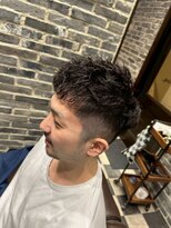 ミリオンバックス 御徒町店(Million Backs)&nbsp;御徒町/刈り上げセンターパート/波巻きツイストスパイラル