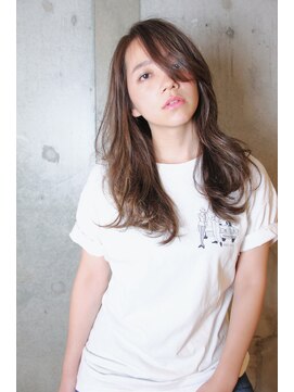 ブランド(BLANDO) セミロングレイヤースタイル