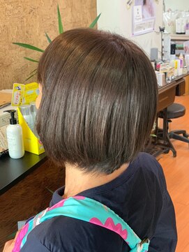 アークスヘアー ダークべージュ大人クール☆ツヤ感ワンカールストレートボブ