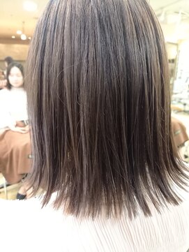 シャンプーボーイ ミディアムぱっつん