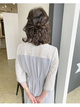 ニド(2do) ロブハーフアップアレンジ