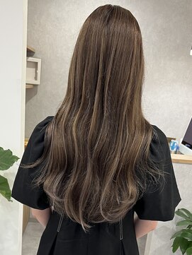 キノ(kino) ベージュのハイライト