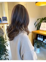 ビアノバ(via nova)&nbsp;ベージュベースのコントラストハイライト