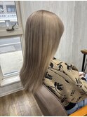 ホワイトベージュ
