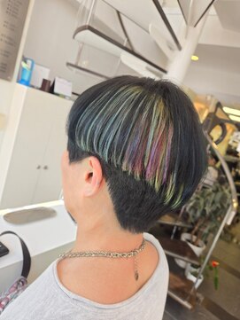 榮美容室 本店 アシンメトリー　デザイン