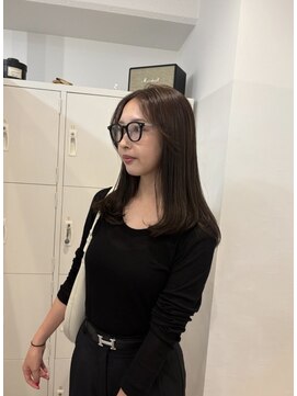 エイチ 梅田(H) シースルーマッシュウルフカットショートボブアンブレラカラー