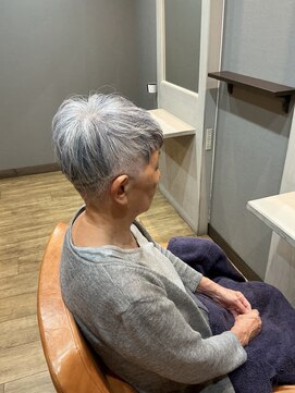 クロデザイン(KURO DESIGN) アシンメトリーショート
