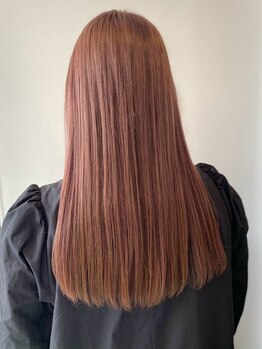 ベルヘアー(belle hair)の写真/【自然なツヤストレート】手触り抜群の縮毛矯正×髪質改善ケアで、ガンコなうねり・広がりを根本解決！