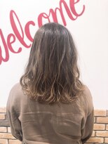 ルーツ(Root)&nbsp;美髪　ミディアムバレイヤージュ