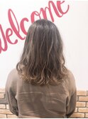 美髪 ミディアムバレイヤージュ