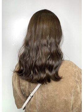 メーヴェ(Mowen) mowen×アッシュグレージュ×ロングレイヤー×外人風カラー