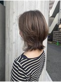 大人なシルエットくびれ小顔ミディアムヘア
