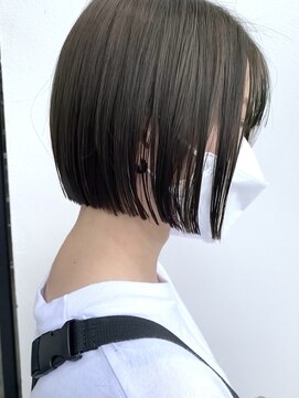 ティフ(TIF) ナチュラルストレートボブ