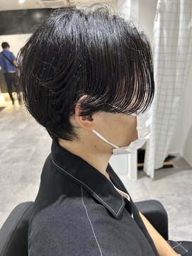 ヒュイル バイ ニアウ(Hwyl by Niau) メンズマッシュセンターパートスパイラルパーマニュアンスパーマ