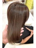 【白髪ぼかしハイライト】  施術前の写真は右にスワイプ