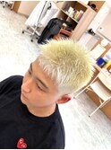 バズカットボウズベリーショートブリーチハイトーンカラー