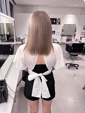 キング(K!ng) 縮毛矯正髪質改善ハイライトレイヤーカット枚方美容室エクステ