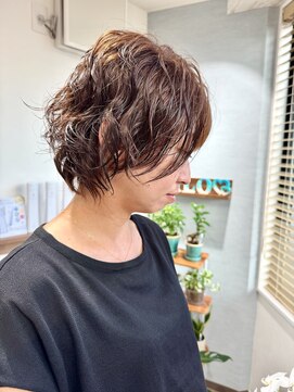 リロ(LiLo) 癖を生かしたショートレイヤー