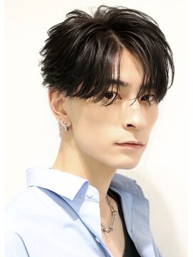 オーシャントーキョー 心斎橋(OCEAN TOKYO WEST) センターパートショート黒髪ダウンパーマ