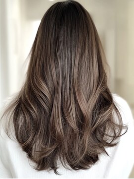 ティエナビューティー(TIENA BEAUTY) #透け感ロング #グレージュ #レイヤーカット