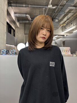 ローレン(Lolen.) オリーブベージュ×レイヤーカット